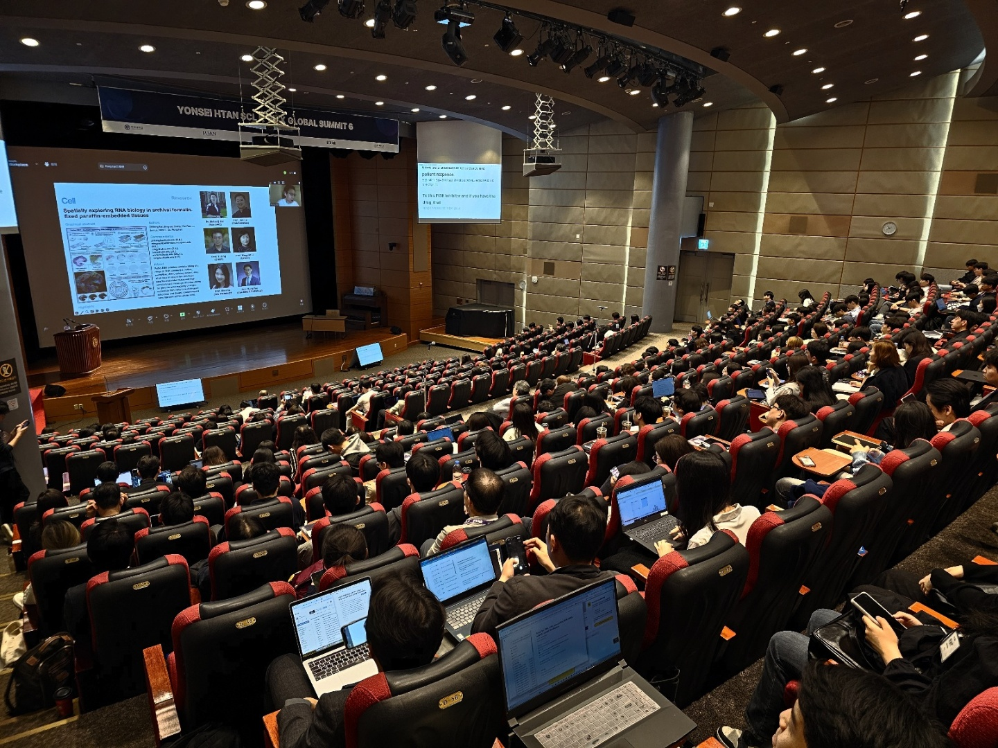 Q2rMpqEE3K6E1KxbOaOIu